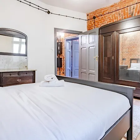 Διαμέρισμα Industrial Brick Style By Bookinghost