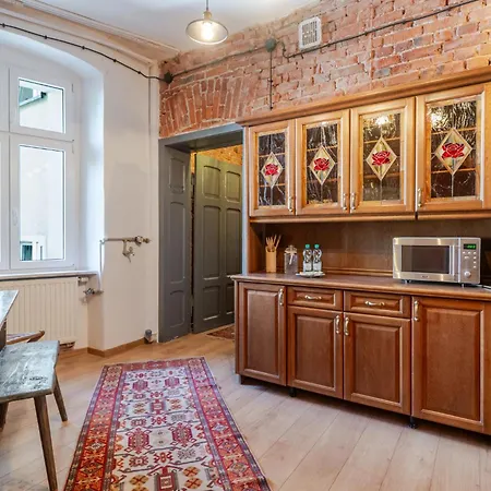 Industrial Brick Style By Bookinghost Lejlighed