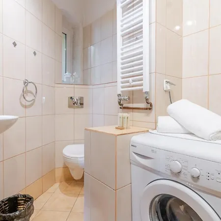 Lejlighed Industrial Brick Style By Bookinghost