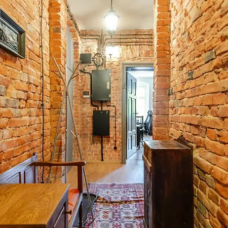 Industrial Brick Style By Bookinghost Lejlighed