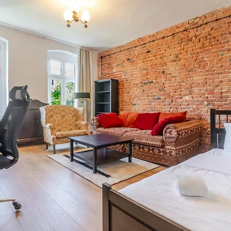 Lejlighed Industrial Brick Style By Bookinghost *