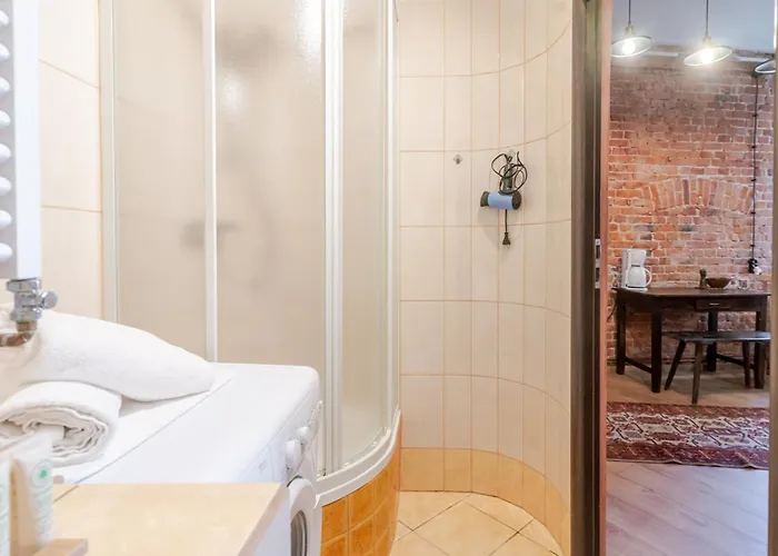 Industrial Brick Style By Bookinghost Γκλίβιτσε