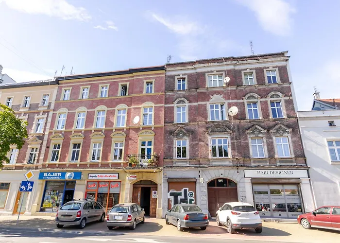 아파트 Industrial Brick Style By Bookinghost 글리비체